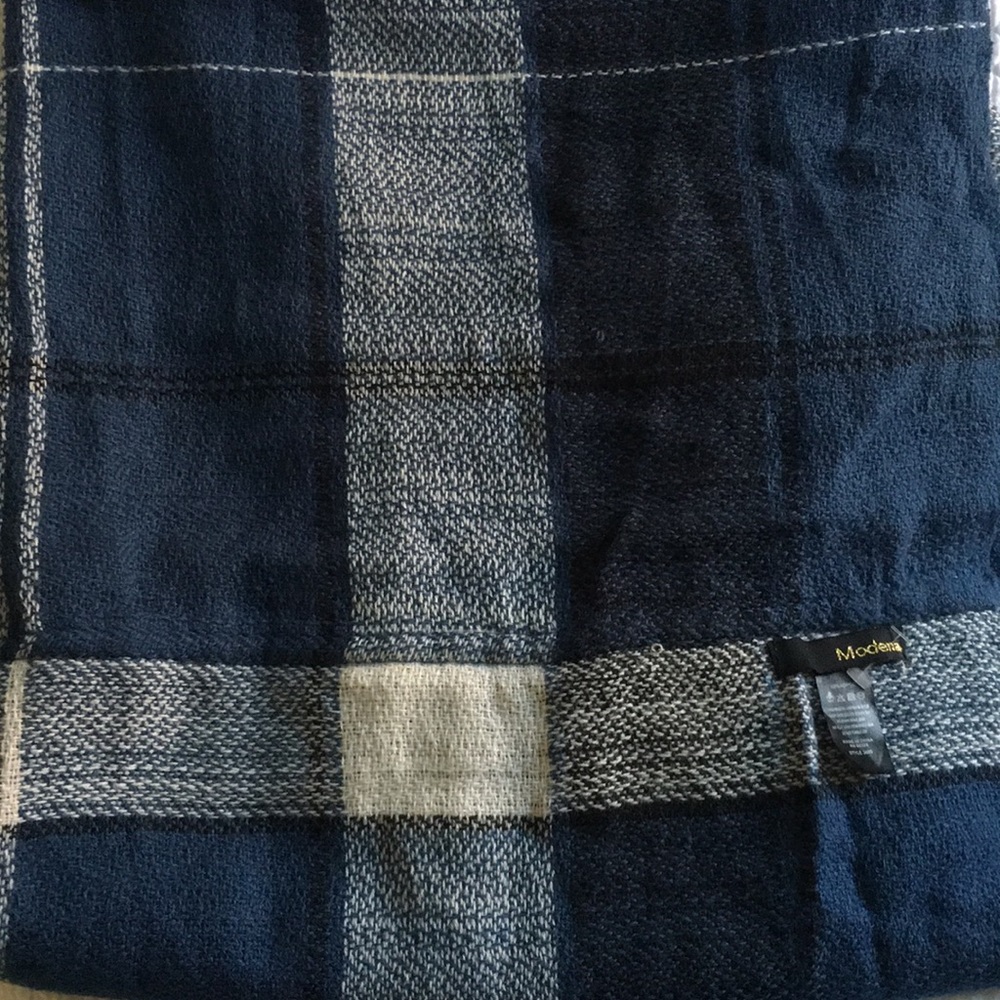 Infinity Scarf - Picture 2 of 3